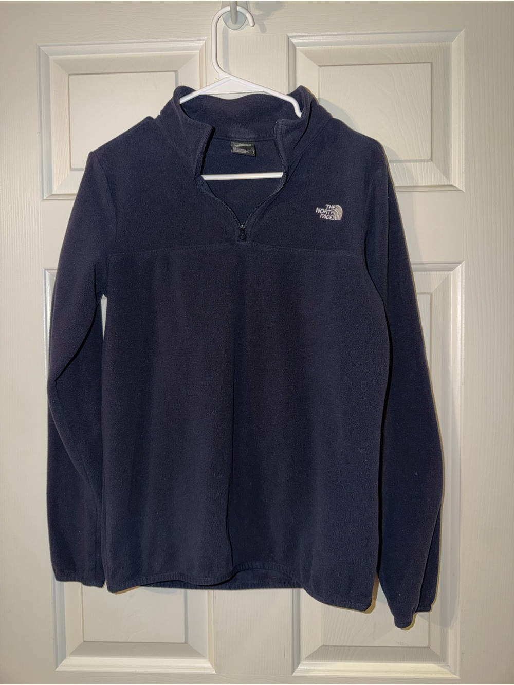 The North Face Women’s Navy Quarter-Zip Fleece Pullover - size S